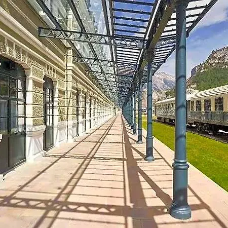 Canfranc Estacion , A Royal Hideaway